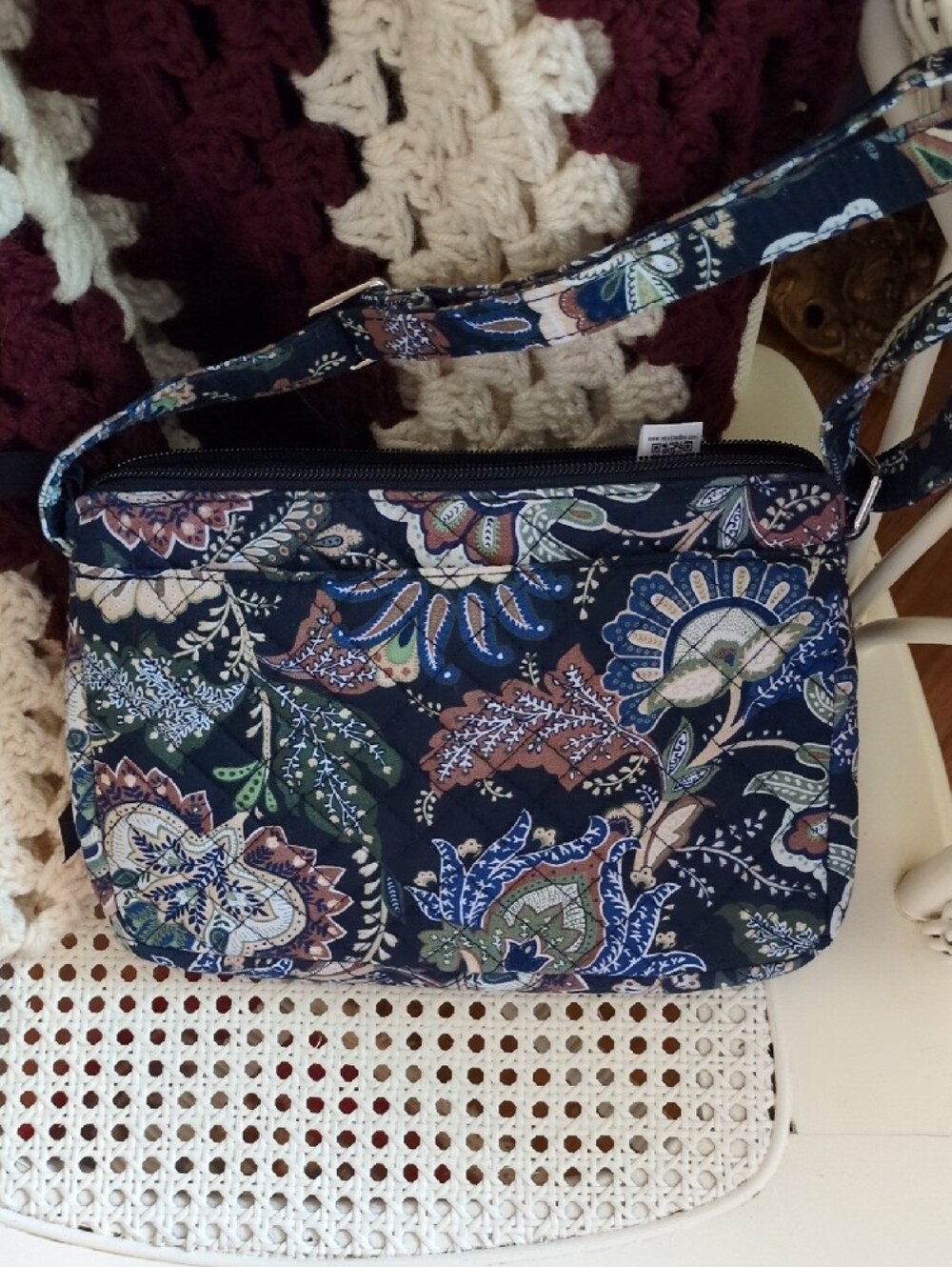 Vera Bradley Teal and Blue Paisley Crossbody Bag - Picture 3 of 7